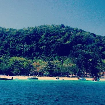 #CoralIsland - #pov #boat #ship #thailand #sea #beach #cross — Qatar reel by TripleF Qatar