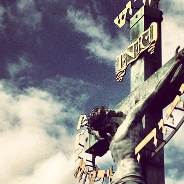 The #Crucifix and #Calvary on #CharlesBridge #prague #hebrew — Qatar reel by TripleF Qatar
